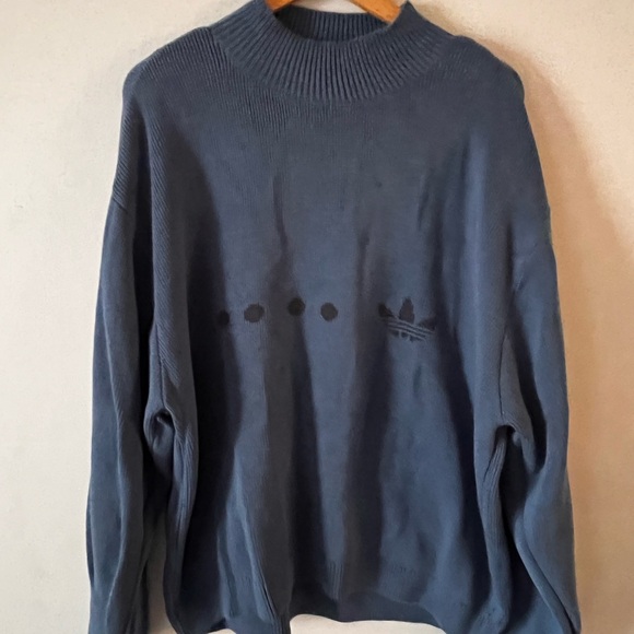 Adidas sweater - Picture 2 of 5